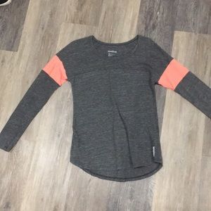 Women’s NWOT Grey and Coral Reebok Long Sleeve